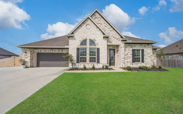 7703 Chacon Place, Mont Belvieu, TX 77523