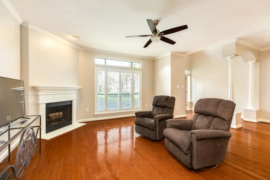 458 Mariners Drive, Kemah, TX 77565 - Image #3