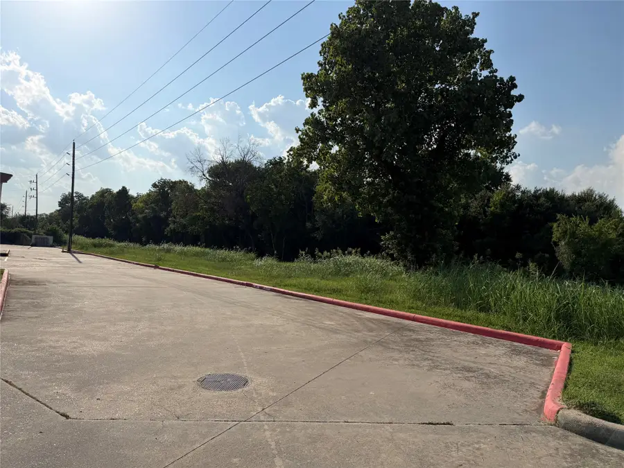 0 Veterans Memorial Dr, Houston, TX 77066 - #2