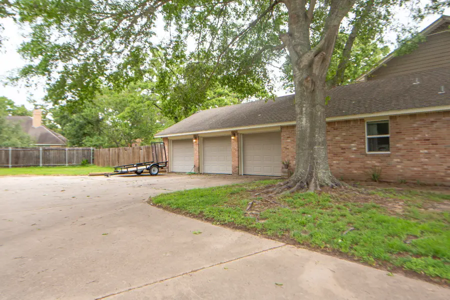 3000 Shadow Lawn Street, Brenham, TX 77833 - #3