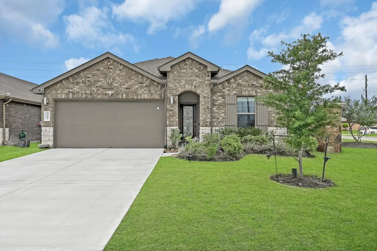 7502 Highland Chase Drive, Richmond, TX 77407 - #1