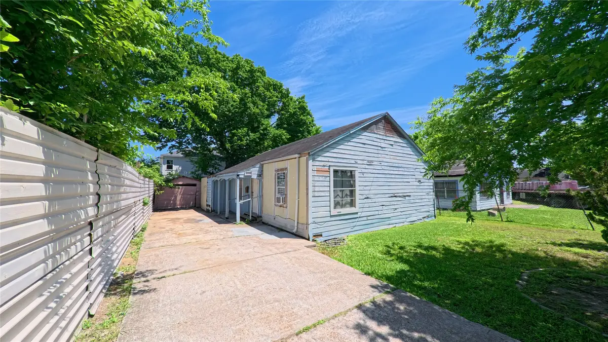 8215 Woodward Street, Houston, TX 77051 - Image #1