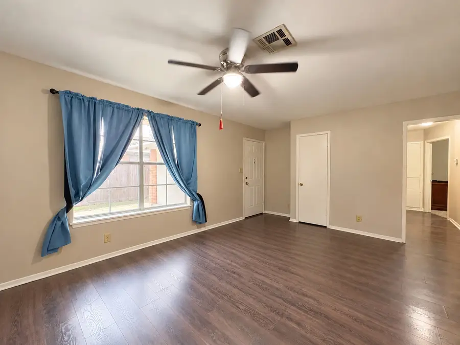 2416 10th Street, Bay City, TX 77414 - #3