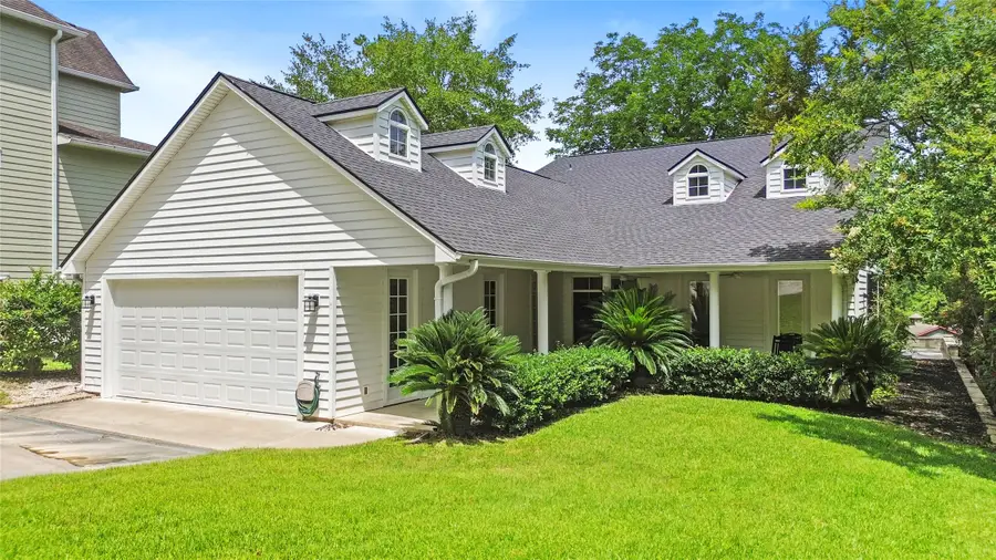 81 Lake Oaks Boulevard, Coldspring, TX 77331 - #2