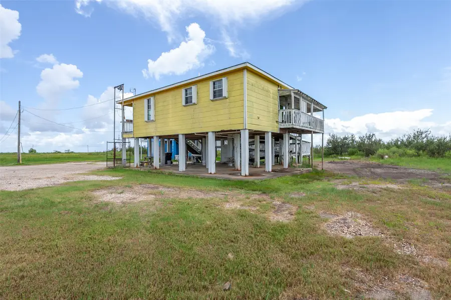 7437 S 7th Avenue, Sabine Pass, TX 77655 - Image #2