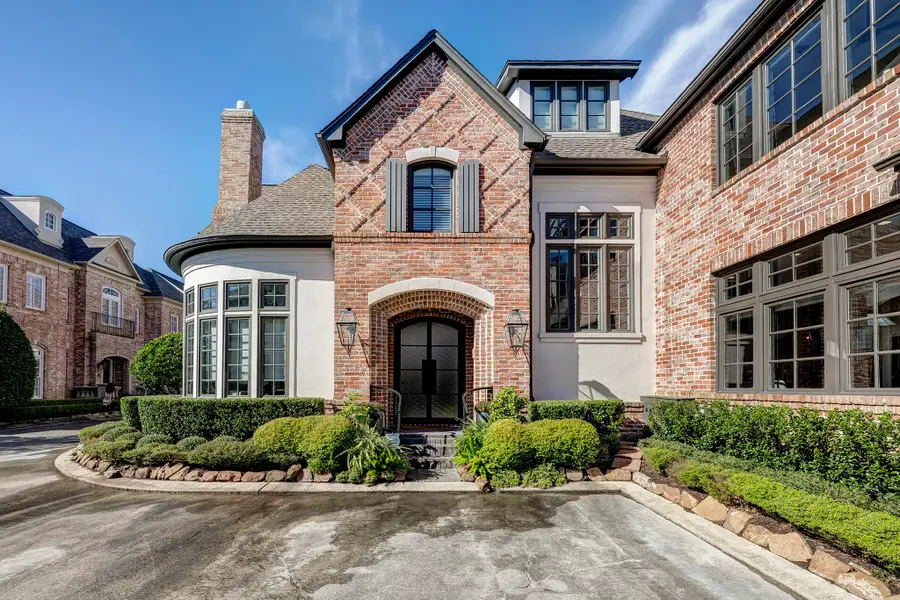 9 Upperway Lane, Houston, TX 77056 - Image #2