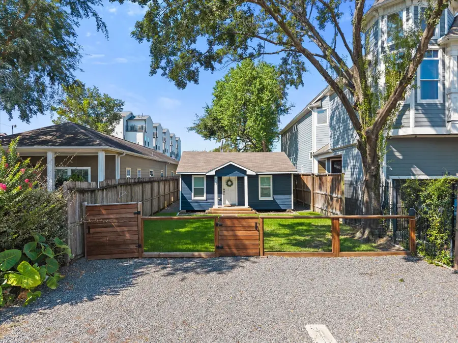 839 W 17th Street, Houston, TX 77008 - Image #2