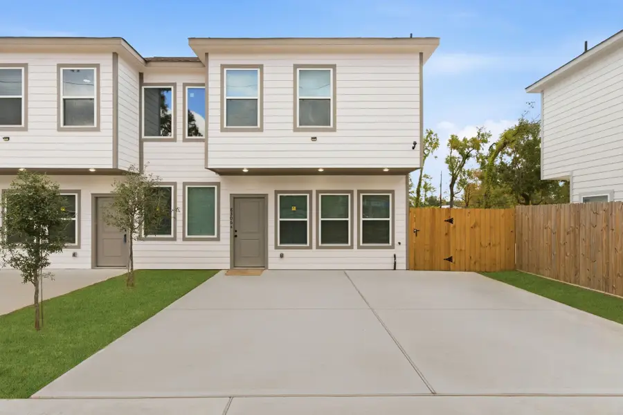 8306 Tidwell Road #A/B, Houston, TX 77028 - Image #3