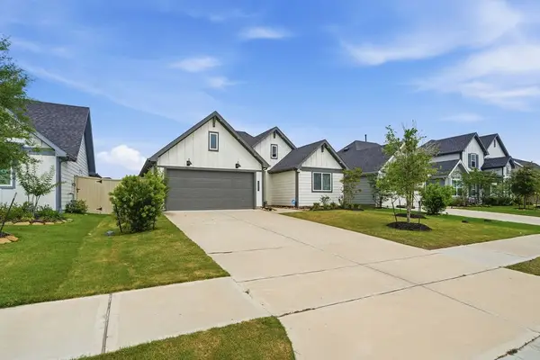 3027 Magnolia Pass Lane, League City, TX 77573