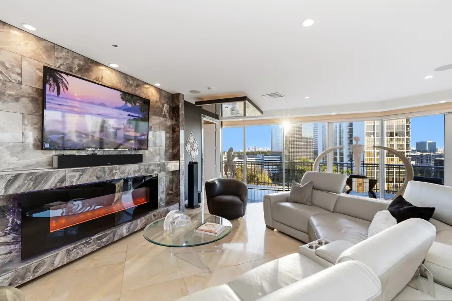 5050 Woodway Drive #8N, Houston, TX 77056 - #2