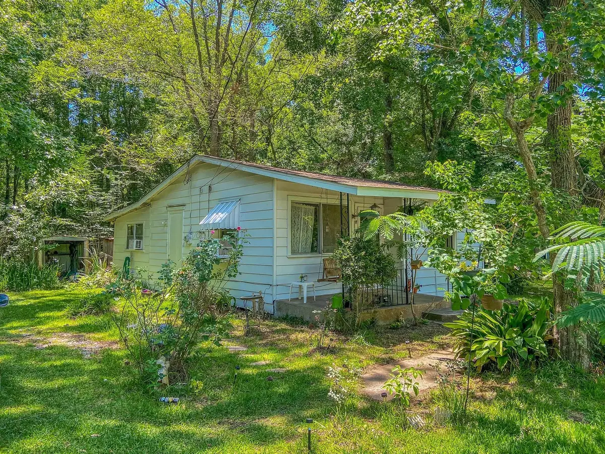 3406 N Winfree Street, Dayton, TX 77535 - Image #1