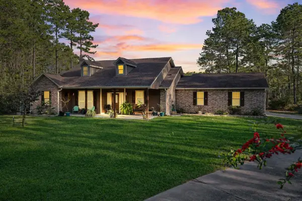 26600 Carriage Court, Waller, TX 77484