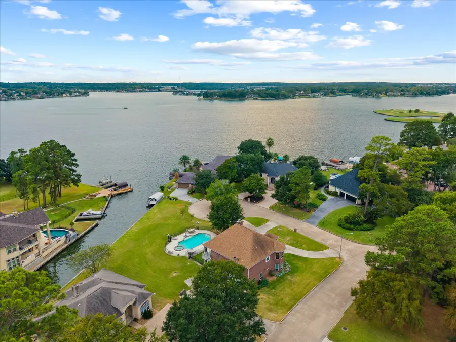 2906 Penninsula Point, Montgomery, TX 77356 - Image #2