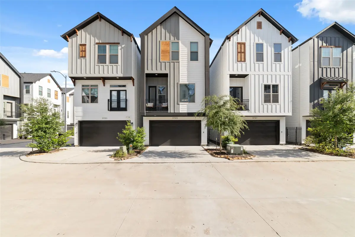 3705 Creekmont Green Lane, Houston, TX 77091 - #1