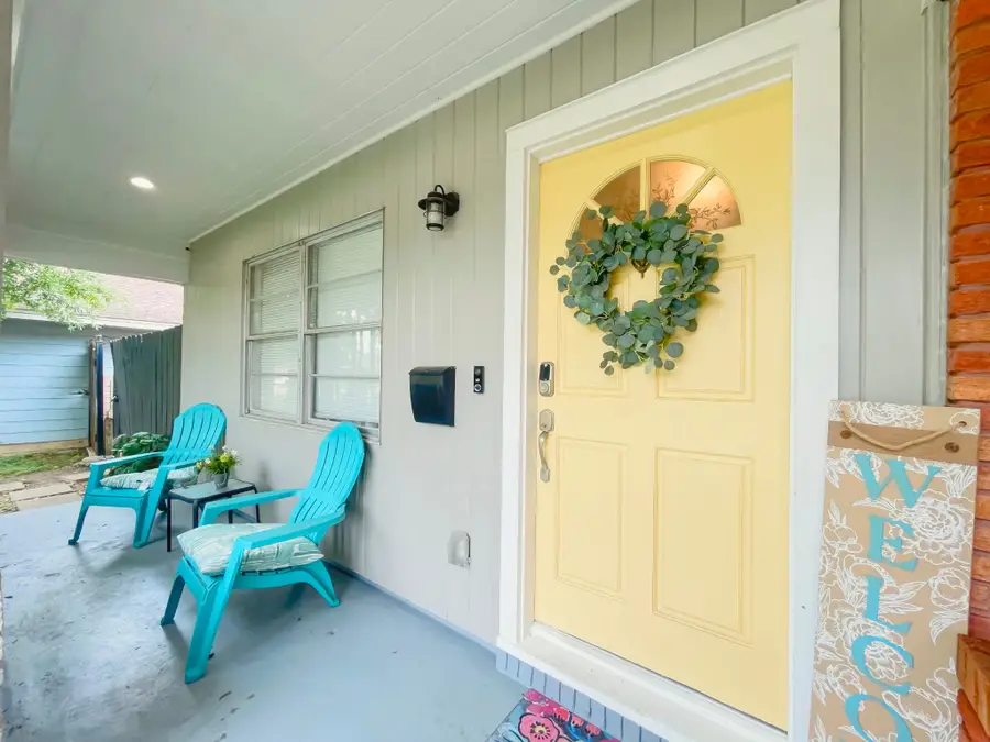 8423 Glen Valley Drive, Houston, TX 77061 - Image #2