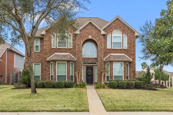 2800 Sandpebble Court, Seabrook, TX 77586