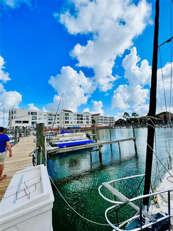 793 Davis Road, League City, TX 77573