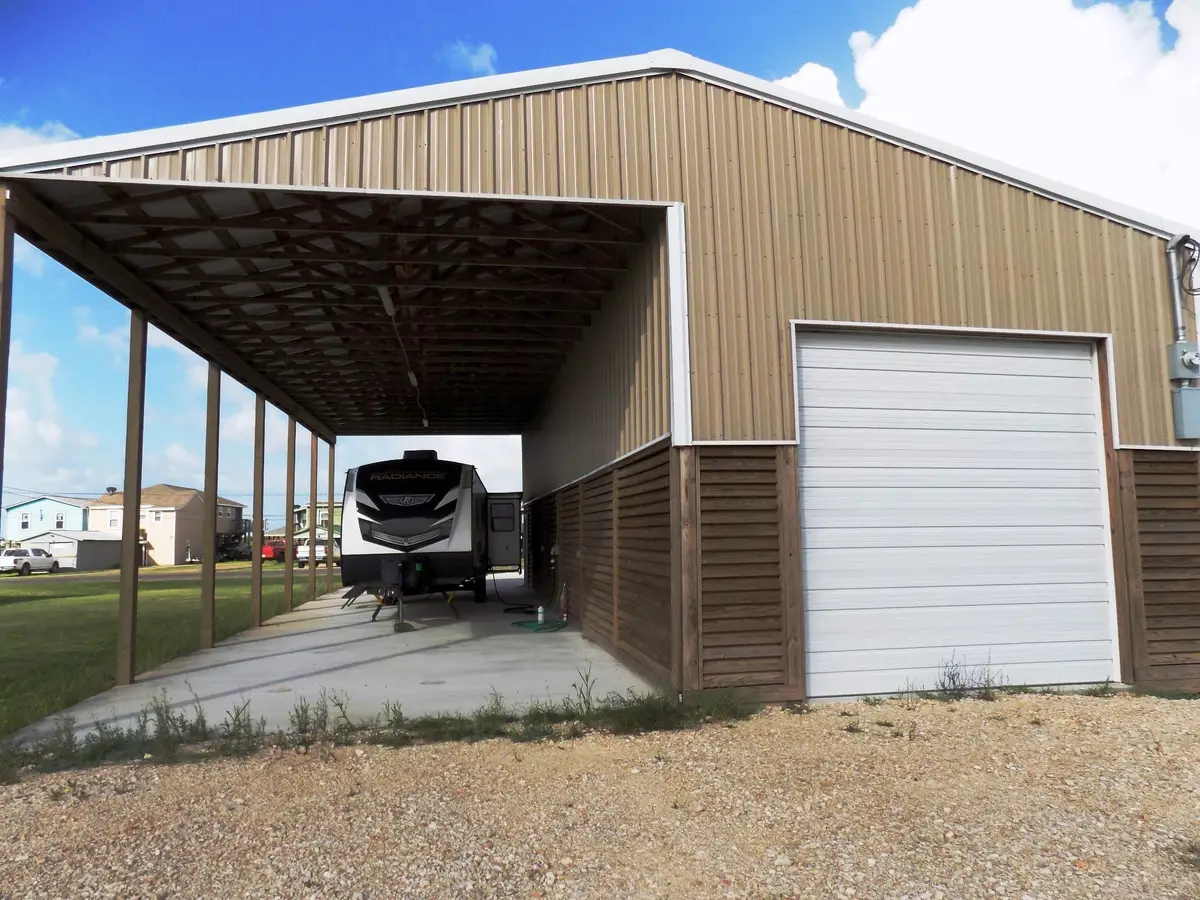 6123 Blue Water Boulevard, Sargent, TX 77414 - Image #1