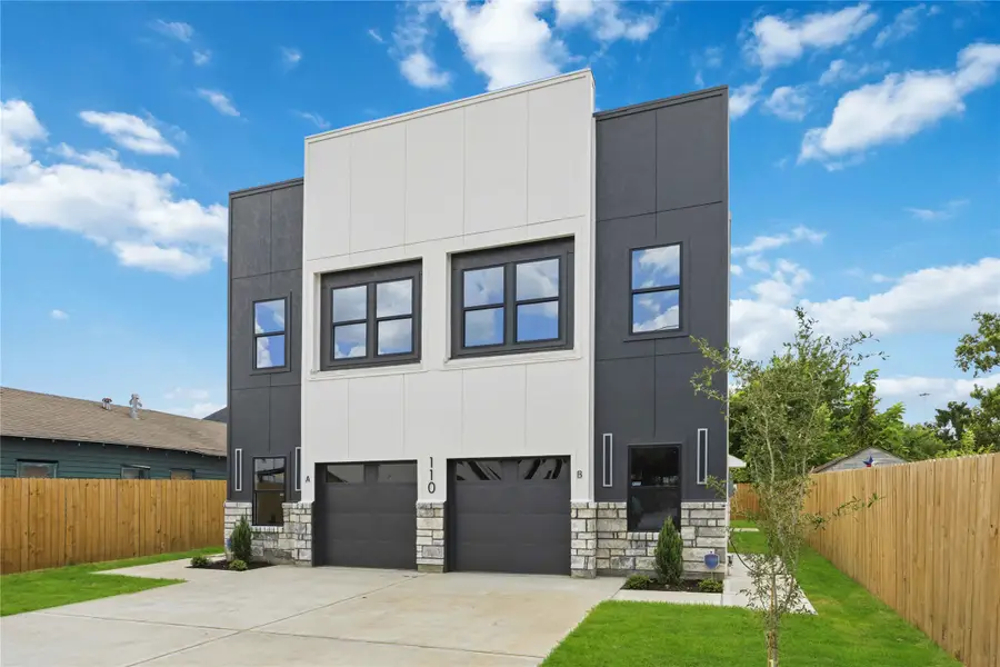 110 Frawley Street #A/B, Houston, TX 77009 - #2