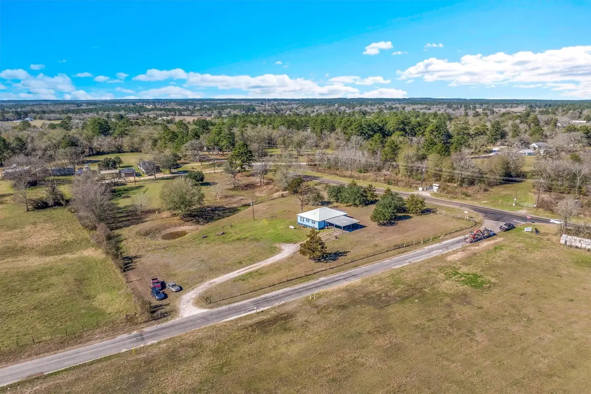 959 Walker Loop, Huntsville, TX 77340 - #1