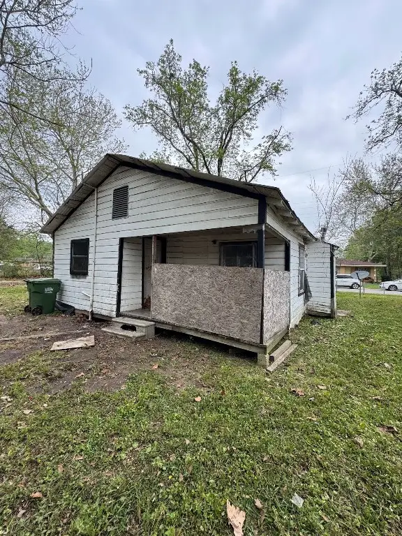 916 Lamar Street, Cleveland, TX 77327 - #2