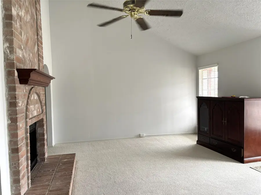 19546 Lazy Valley Drive, Katy, TX 77449 - Image #3