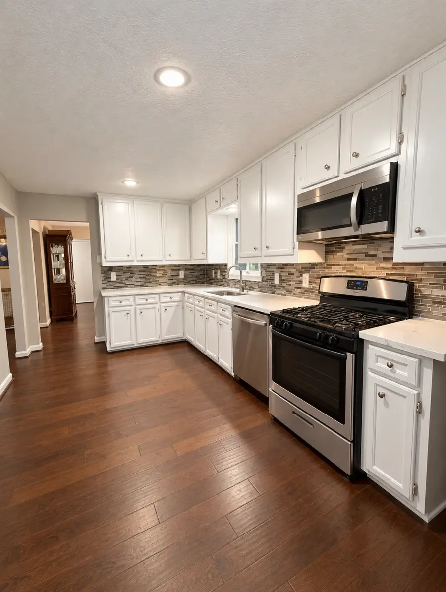 904 Sherwood Drive, Pasadena, TX 77502 - #3