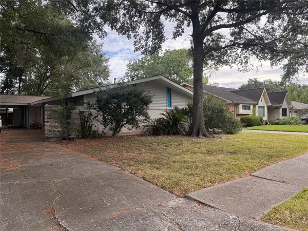 5542 Cheena Drive, Houston, TX 77096