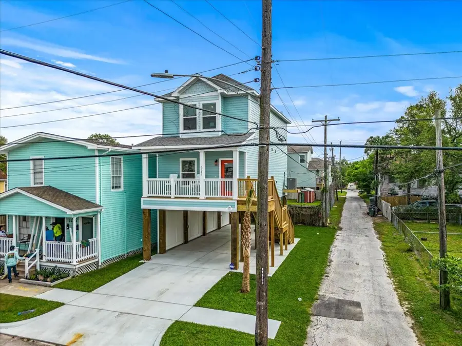 3211 Avenue K, Galveston, TX 77550 - #2