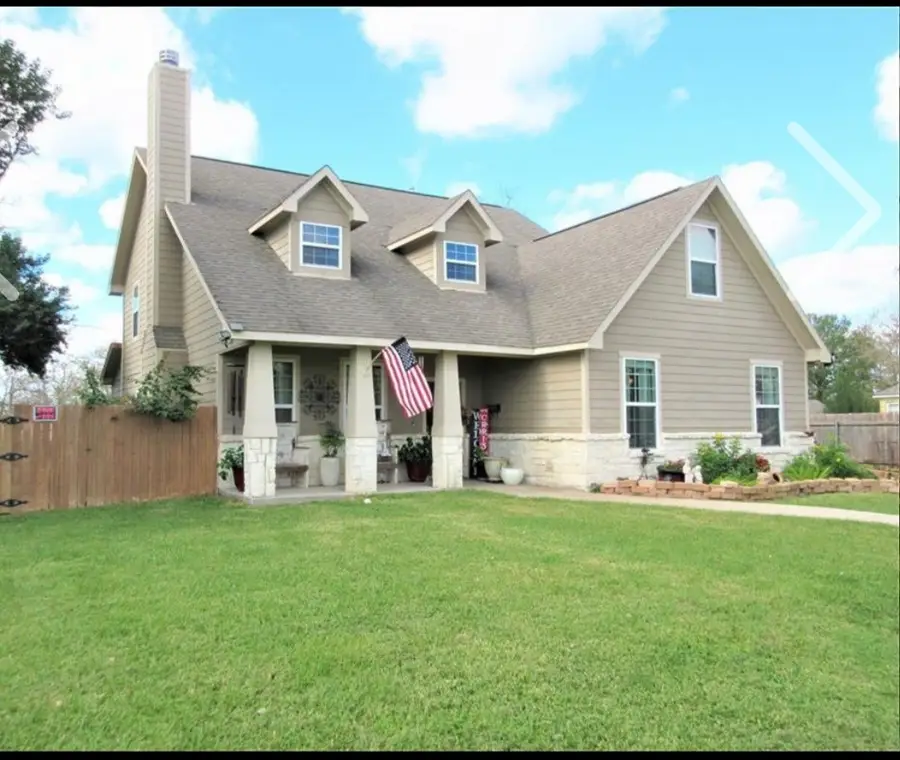 2512 Ave E, Bay City, TX 77414 - Image #2