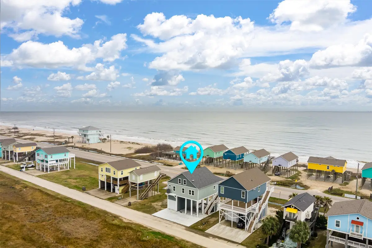 2425 Audubon Avenue, Gilchrist, TX 77617 - #1