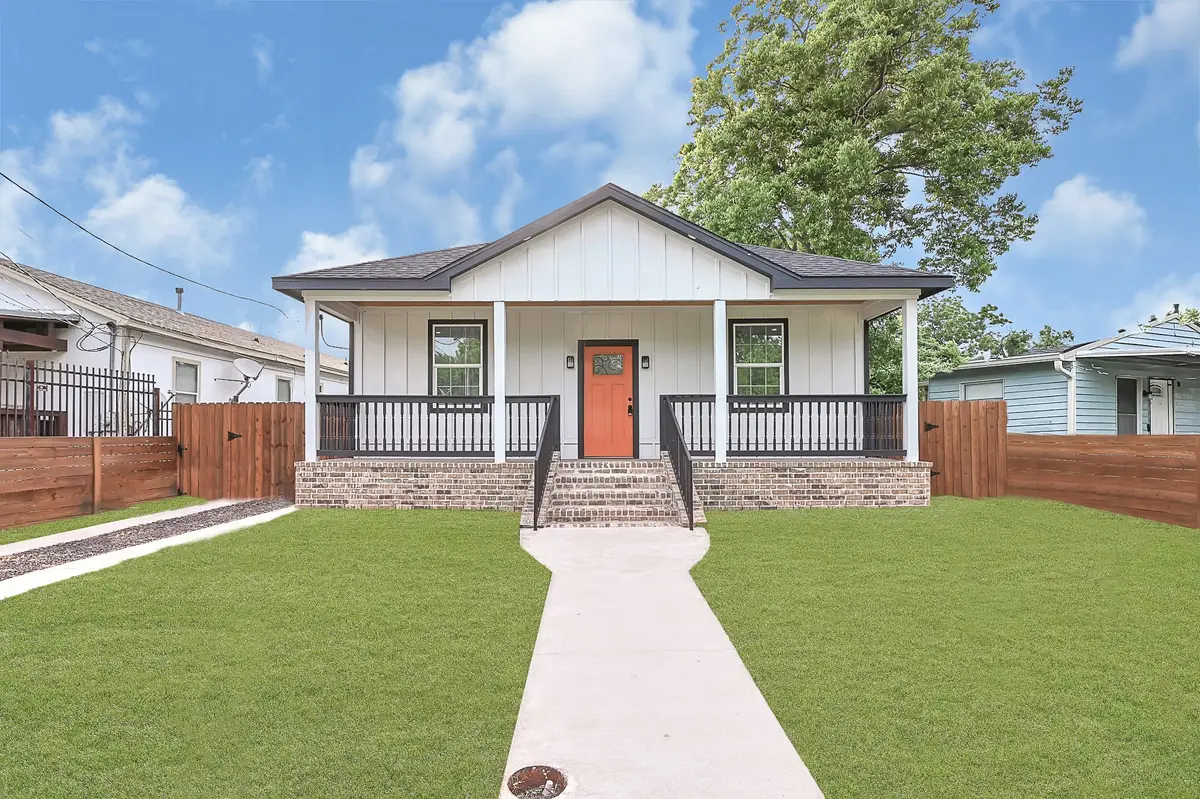 2412 Lucas Street, Houston, TX 77026 - #1