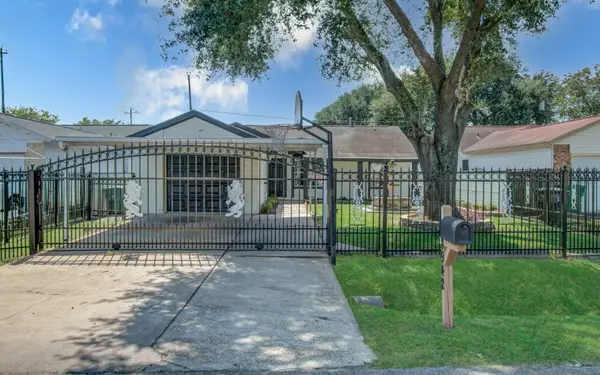 8942 Judwin Street, Houston, TX 77075