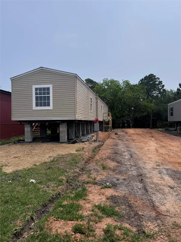 503 7th Street, San Leon, TX 77539