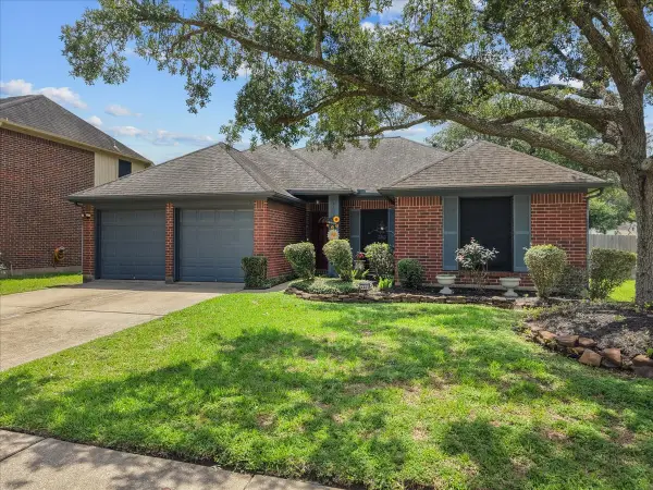 4402 Ireland Lane, Pasadena, TX 77505
