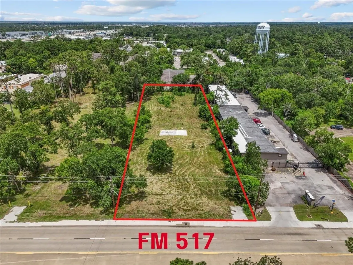 501 Fm 517 Rd E, Dickinson, TX 77539 - Image #1