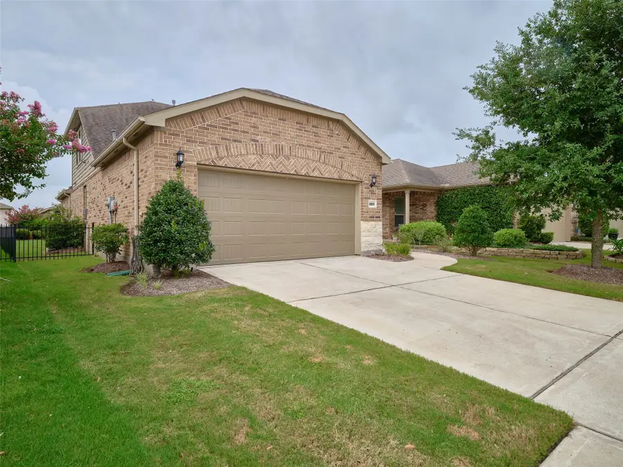 3251 Chimney Swift Lane, Richmond, TX 77469 - Image #2