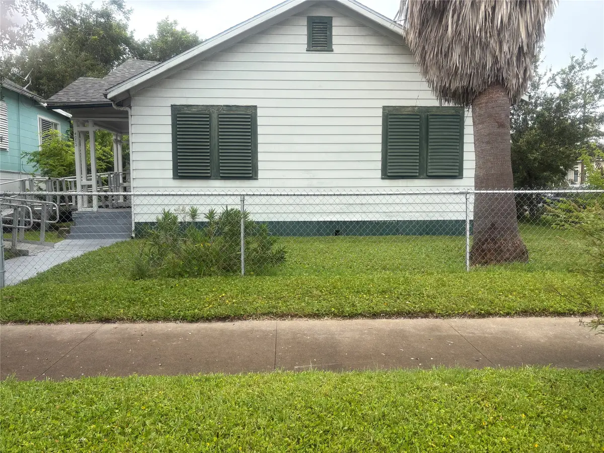 4002 Avenue O, Galveston, TX 77550 - #1