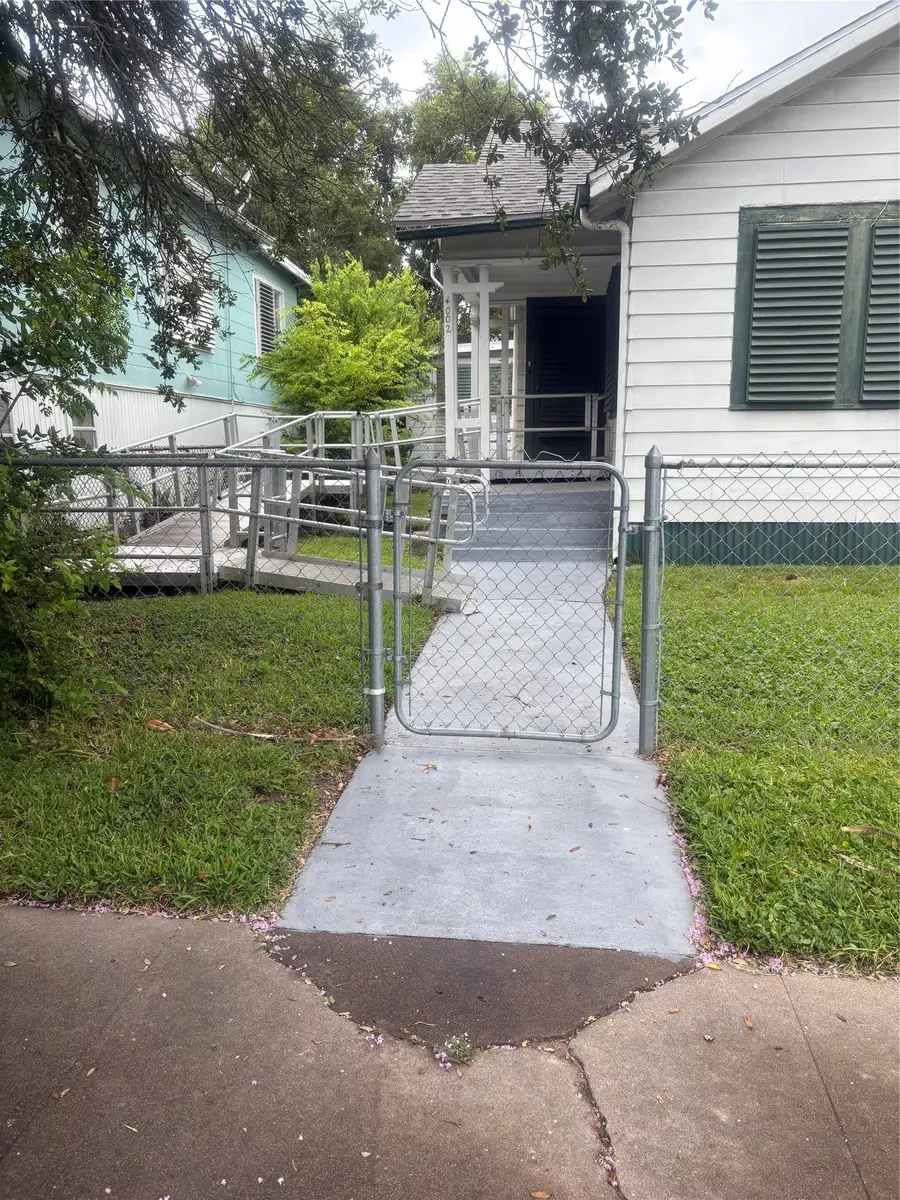 4002 Avenue O, Galveston, TX 77550 - #2