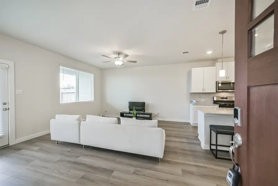 14834 Slow River Avenue, Houston, TX 77082 - Image #3