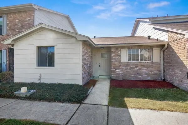 6541 S Briar Bayou Drive, Houston, TX 77072