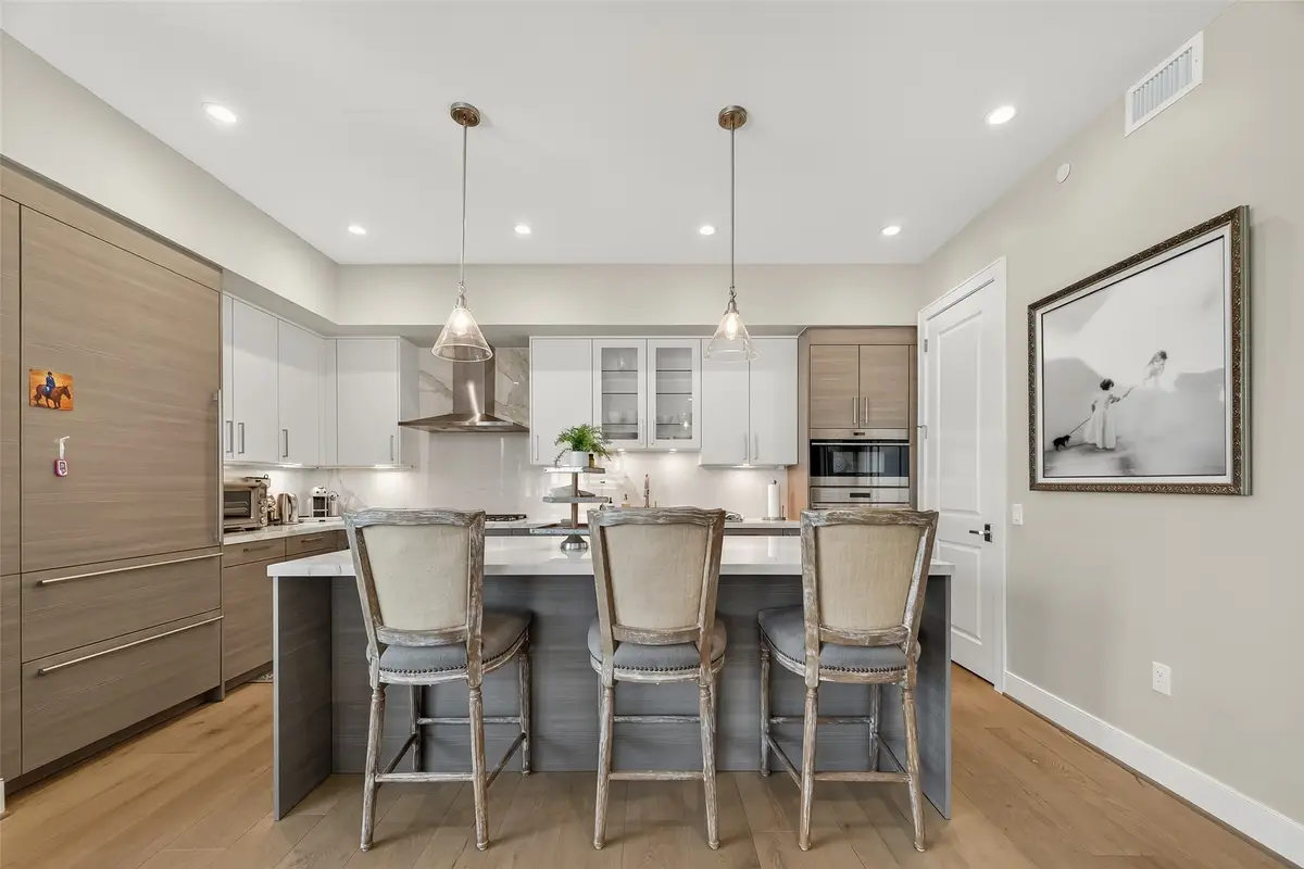 2047 Westcreek Lane #608, Houston, TX 77027 - Image #1