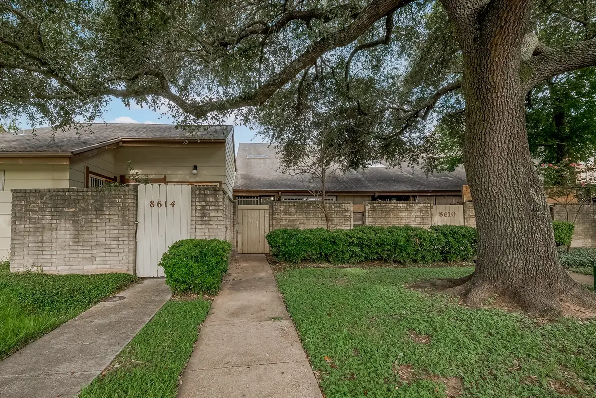 8612 Dairy View Lane, Houston, TX 77072 - Image #1
