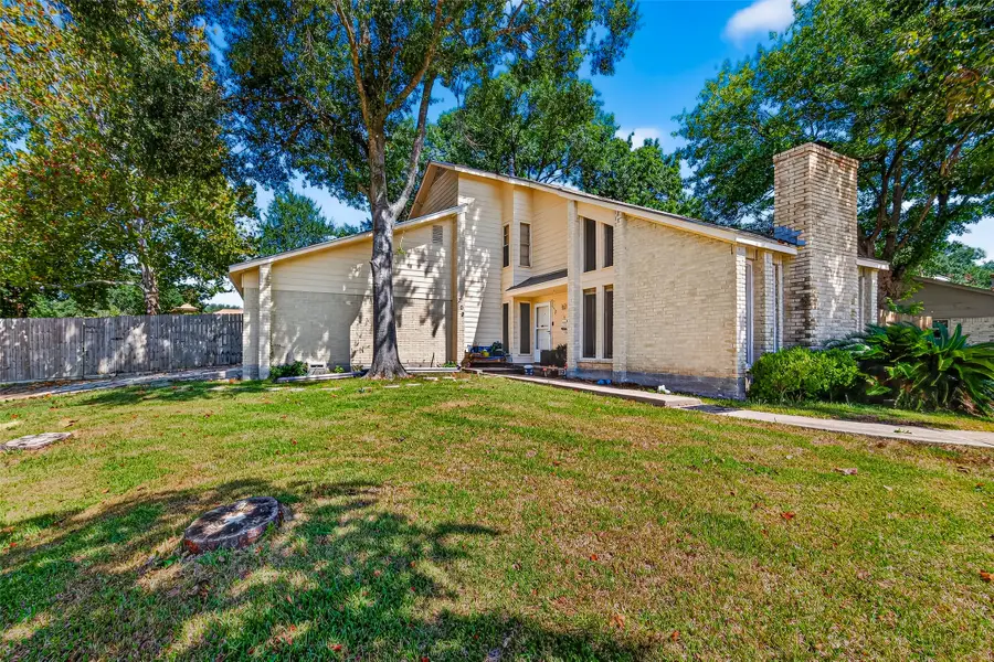 702 Heather Lane, Baytown, TX 77521 - Image #2