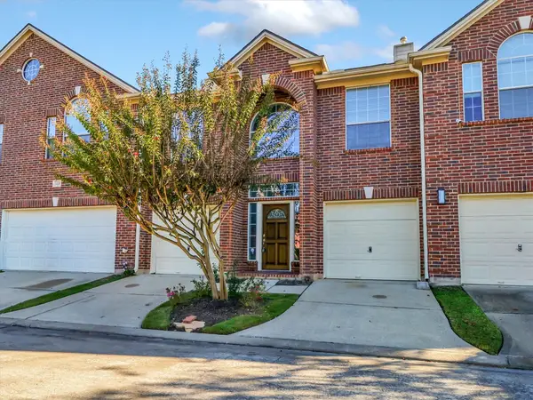 1408 S Friendswood Drive #1202, Friendswood, TX 77546