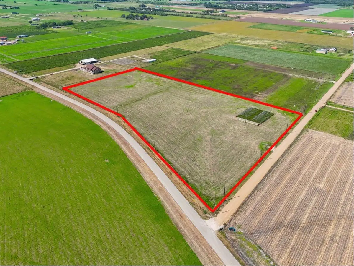 14209 County Line Road, Wallis, TX 77485 - #1