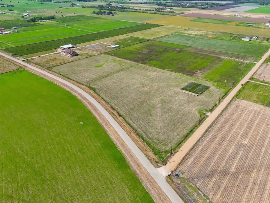 14209 County Line Road, Wallis, TX 77485 - #2