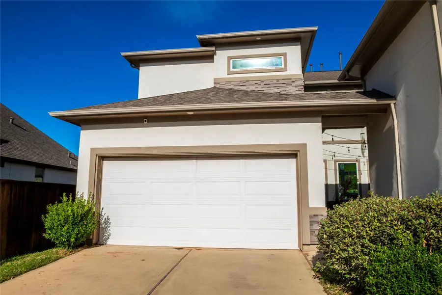 5307 Streamside Trail, Fulshear, TX 77441 - Image #2