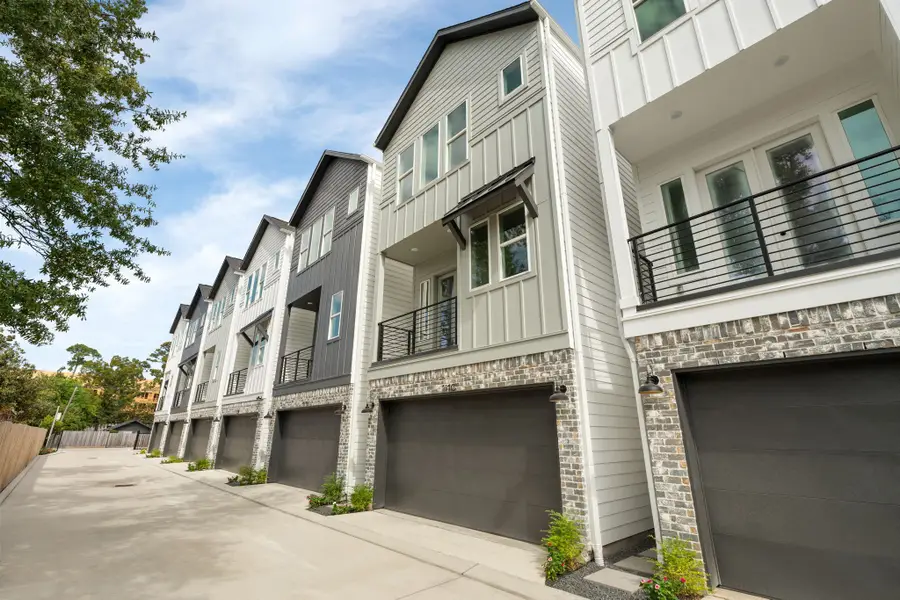 717 Janisch Road #I, Houston, TX 77018 - Image #2