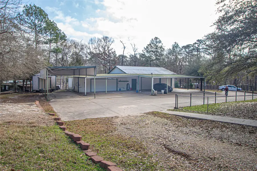 208 Gardenia Street, Onalaska, TX 77360 - Image #2